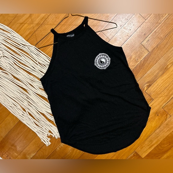 Black TBar Tank - Picture 1 of 3